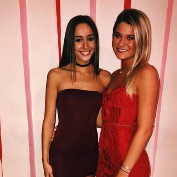 Meet your Posher, Danielle - Picture 1 of 1